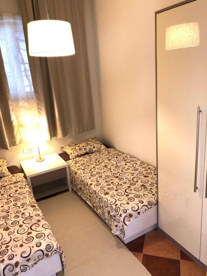 Lovely Apartment Sveti Stefan Εξωτερικό φωτογραφία